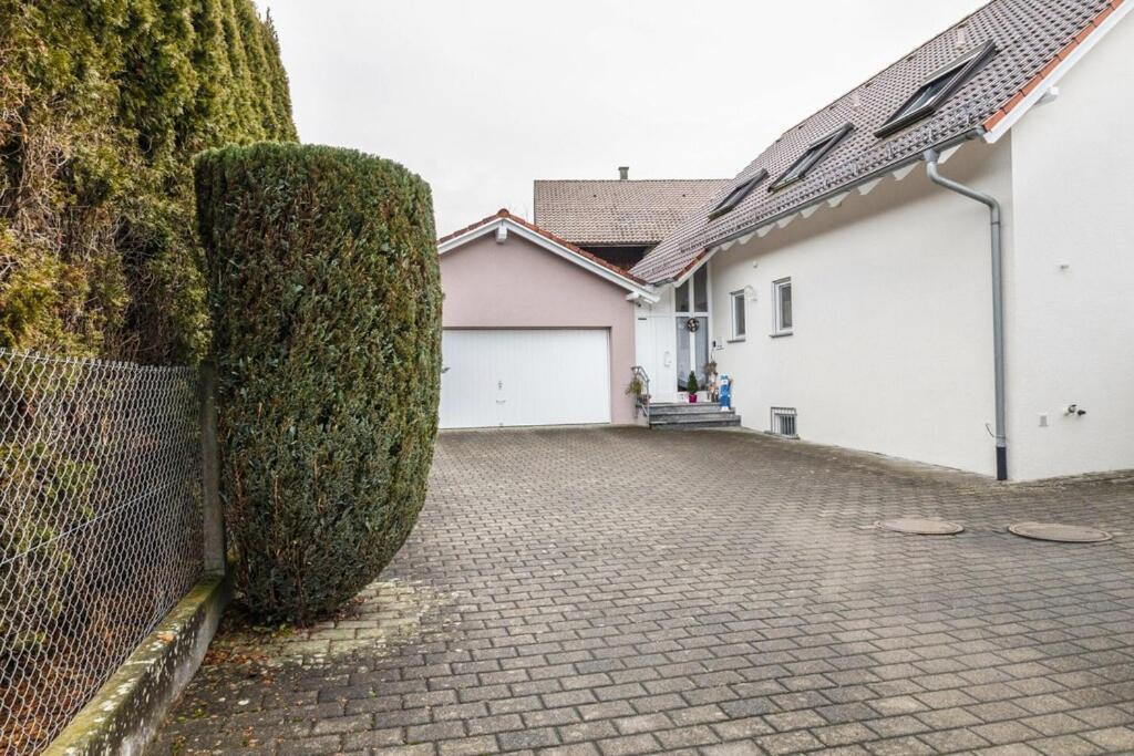 Ferienwohnung Im Gruenen, 10 Km Rv, 30 Km Bodensee, Kueche Bad Balkon Wolpertswende Exterior foto